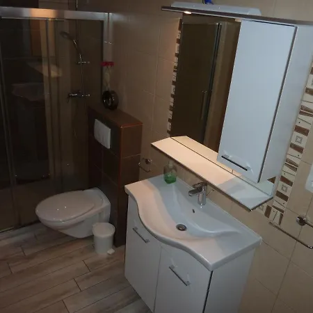 Guest house With Parking Lulic Zadar