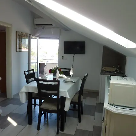 With Parking Lulic Guest house Zadar
